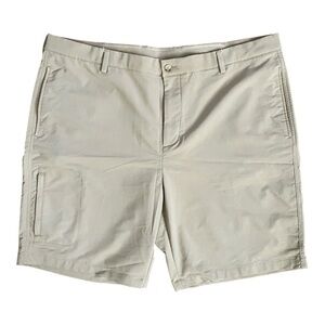 Greg Norman Men's Performance Everbest Golf Shorts Brown Size 42 Inseam 9" Golf